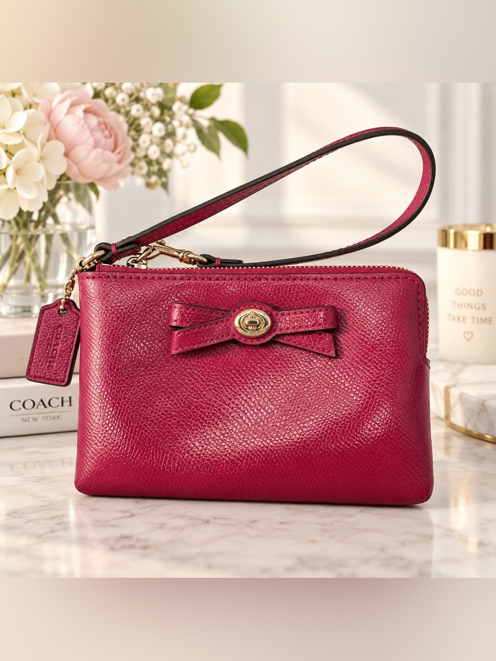 Coach Fuchsia Pink Leather Bow Wristlet Clutch Gold Hardware Y2K Coquette Preppy